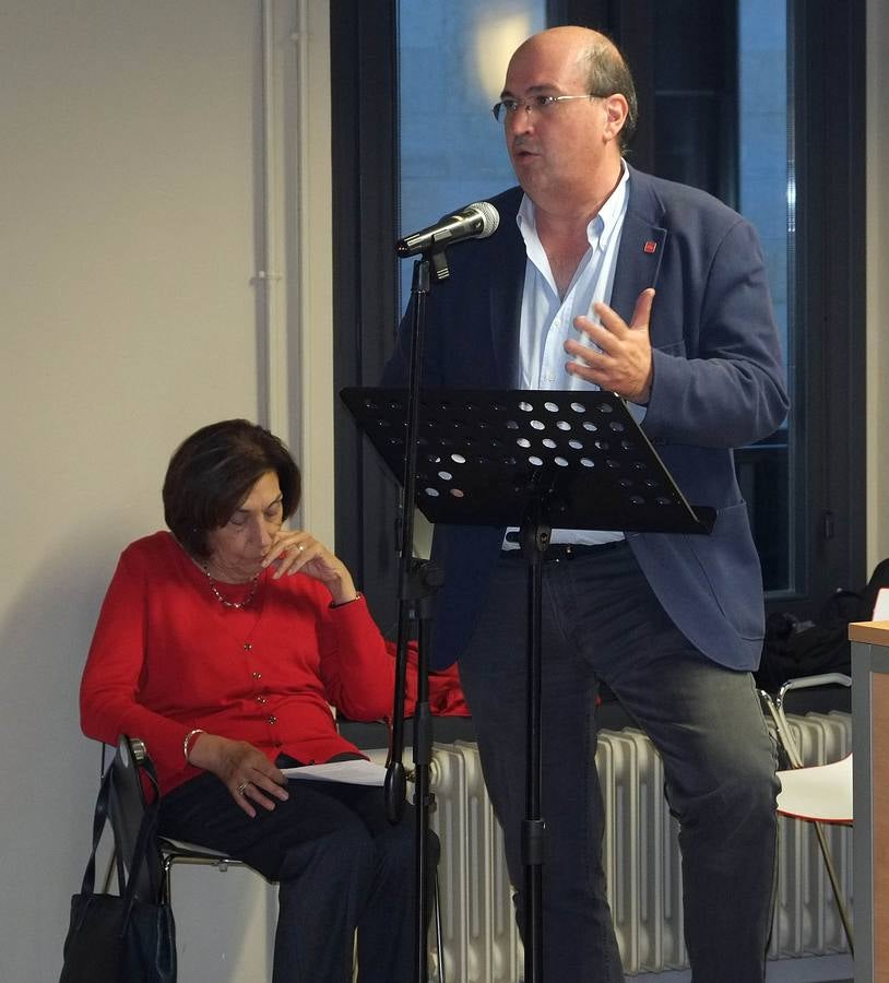 Javier Lasheras recibe el Premio Ateneo de Novela Ciudad de Valladolid por &#039;Las mujeres de la calle Luna&#039;