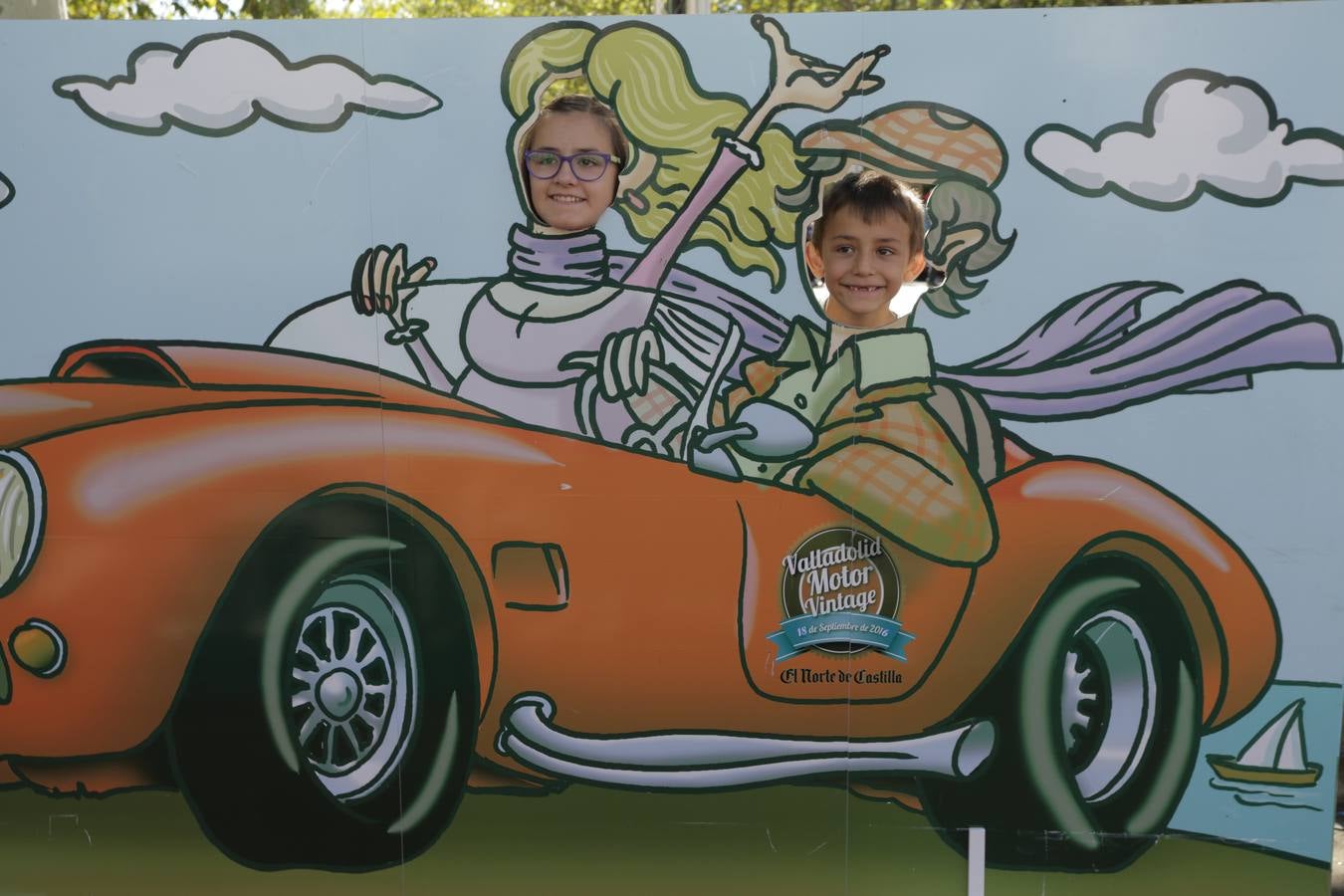 Photocall de la cuarta edición del Valladolid Motor Vintage (2/3)