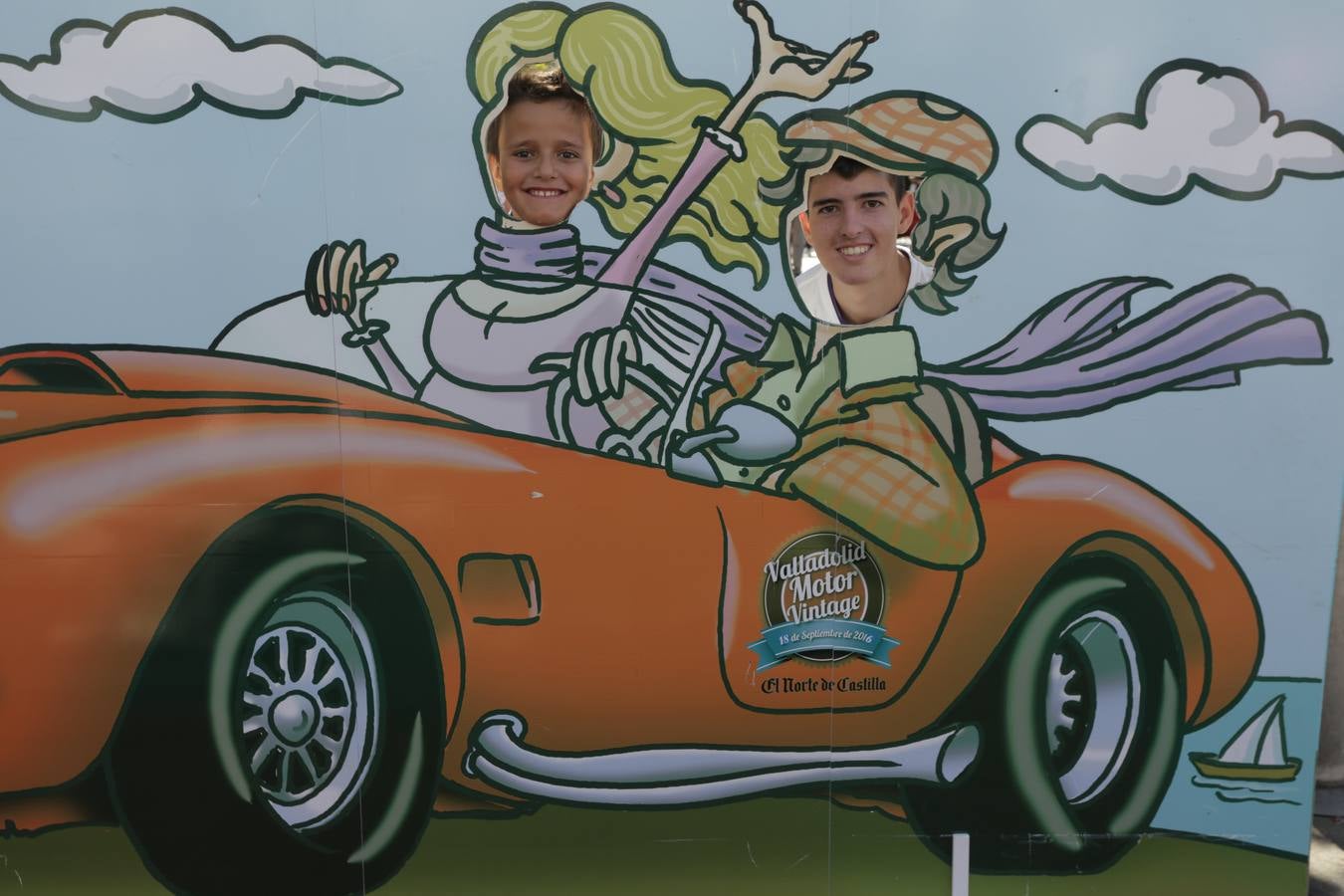 Photocall de la cuarta edición del Valladolid Motor Vintage (2/3)