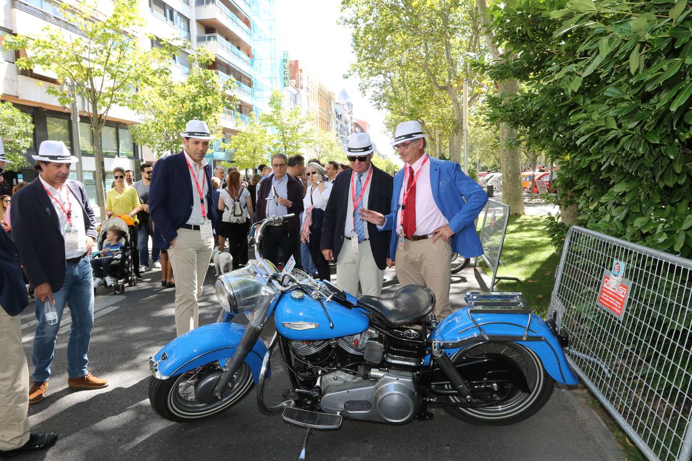 Público en la cuarta edición del Valladolid Motor Vintage (1/3)