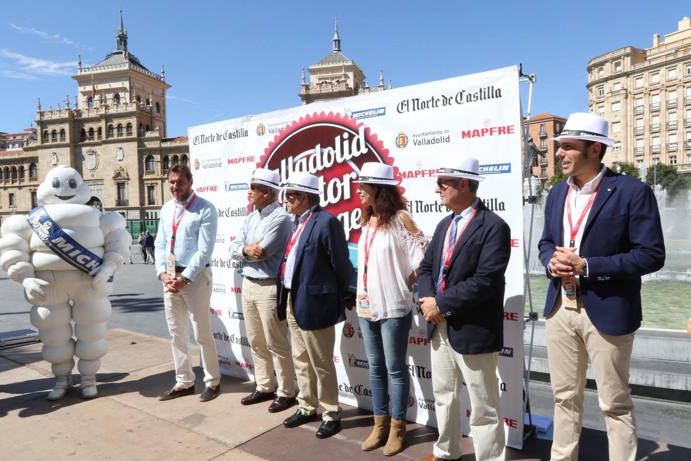 Público en la cuarta edición del Valladolid Motor Vintage (2/3)