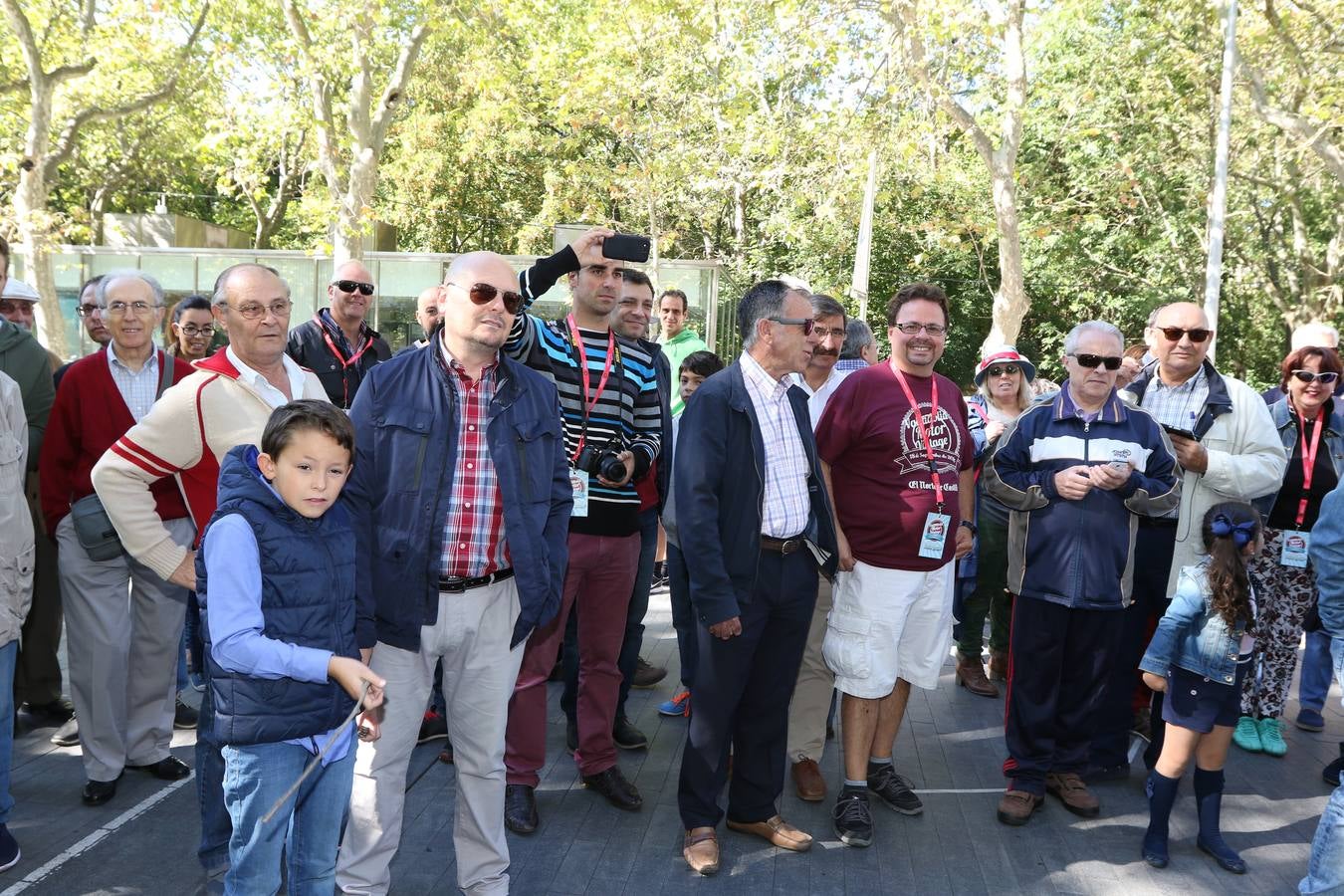 Público en la cuarta edición del Valladolid Motor Vintage (2/3)