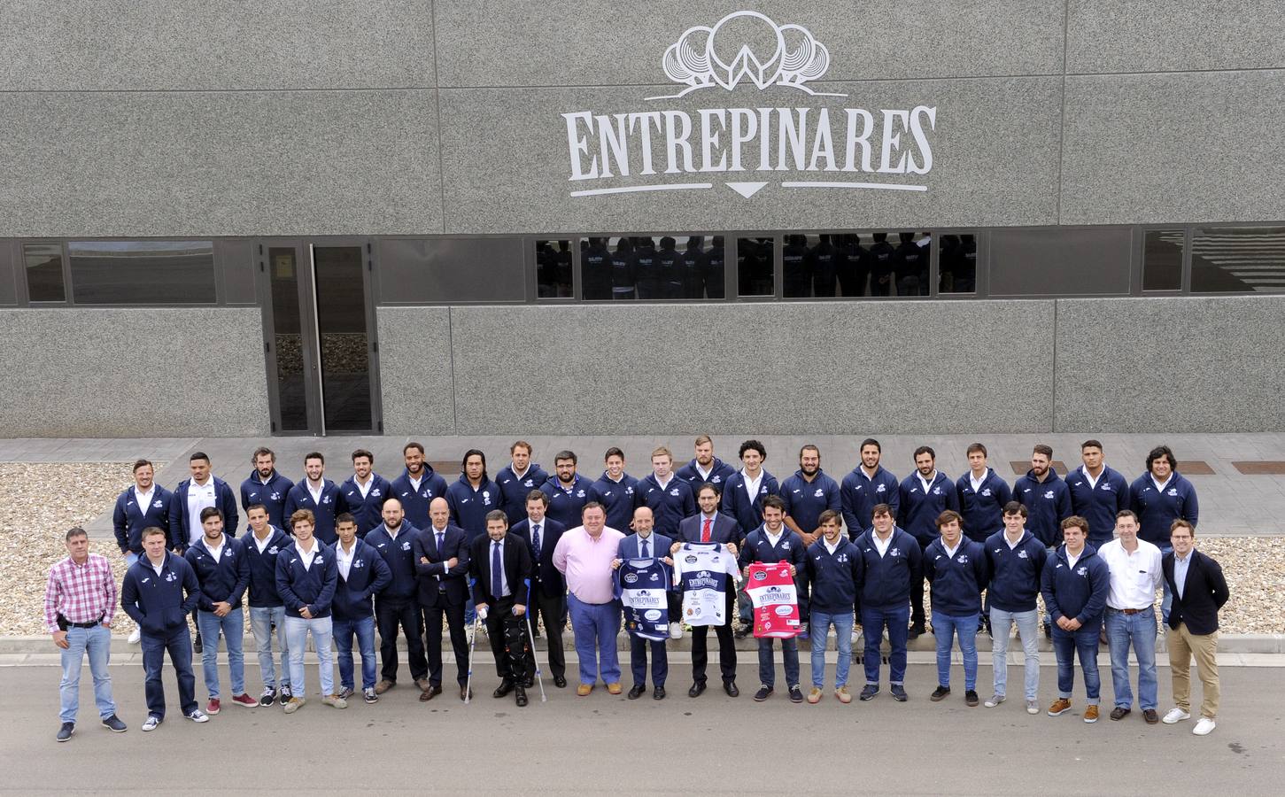Presentación de la plantilla del VRAC Quesos Entrepinares para la temporada 2016/17
