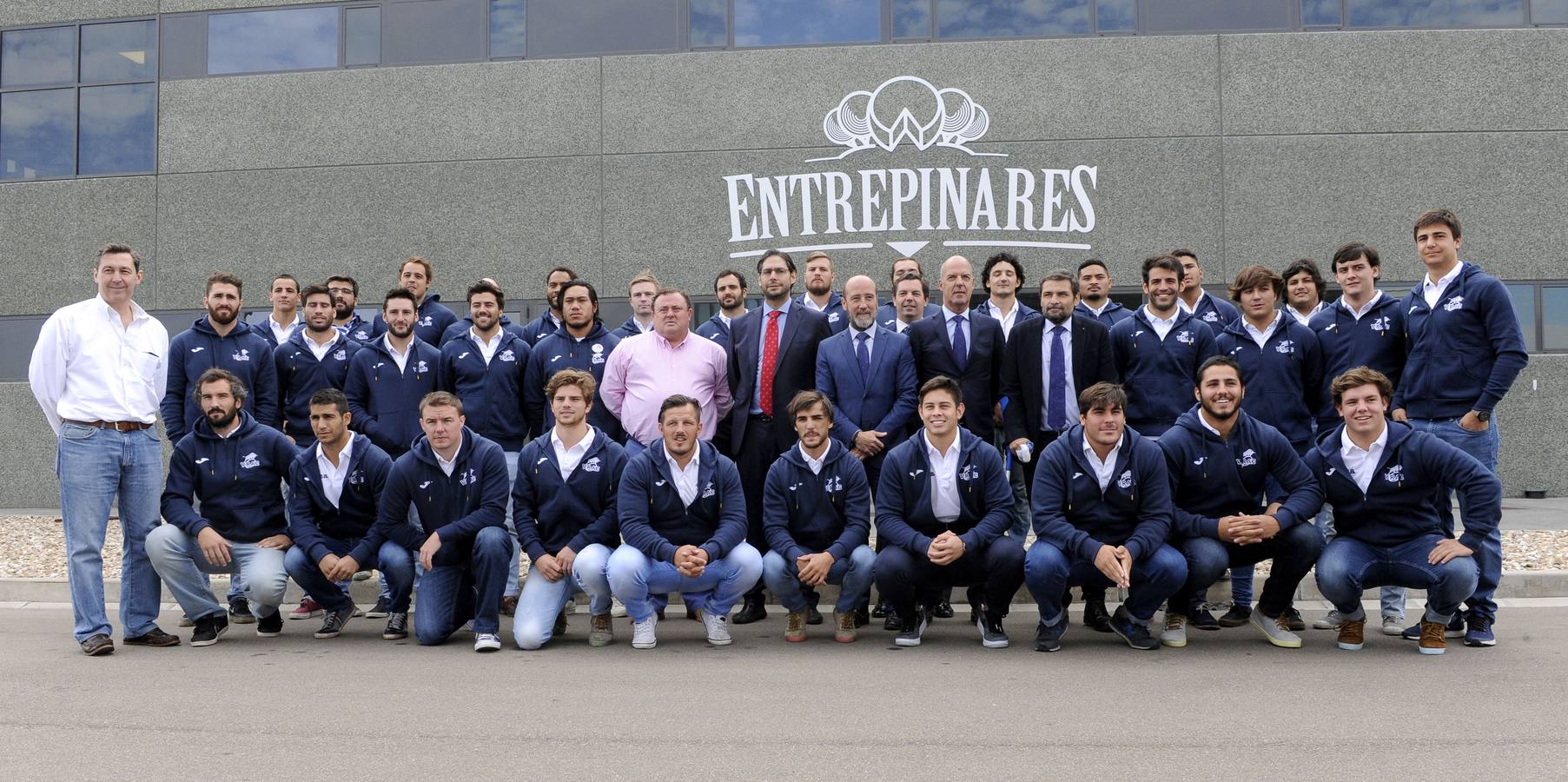 Presentación de la plantilla del VRAC Quesos Entrepinares para la temporada 2016/17
