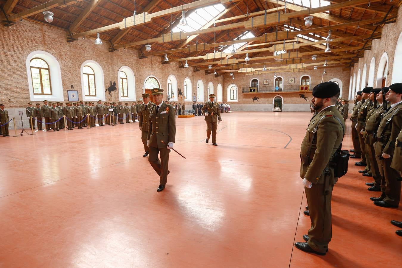 Inicio del curso en la Academia de Caballería de Valladolid