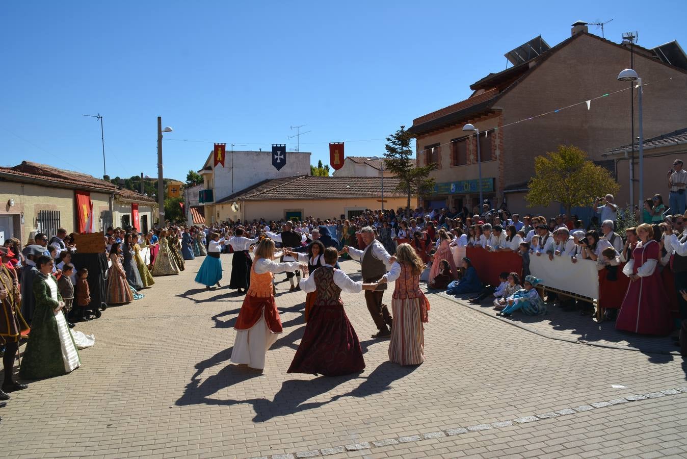 Aldeatejada se viste de gala para las Vísperas Nupciales de Felipe II y Manuela de Portugal (1/3)