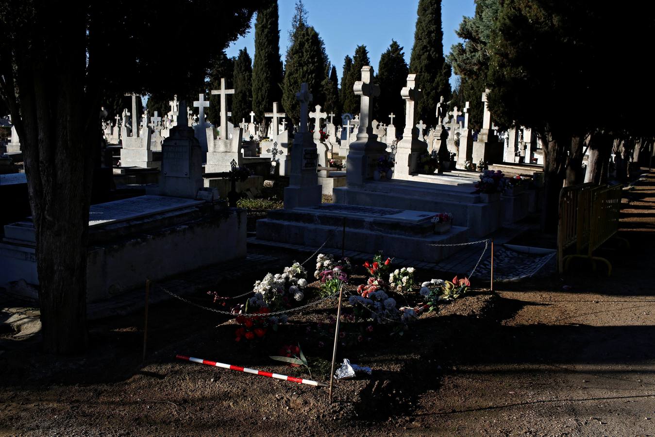 La Guerra Civil se sigue desenterrando: imágenes de Juan Medina