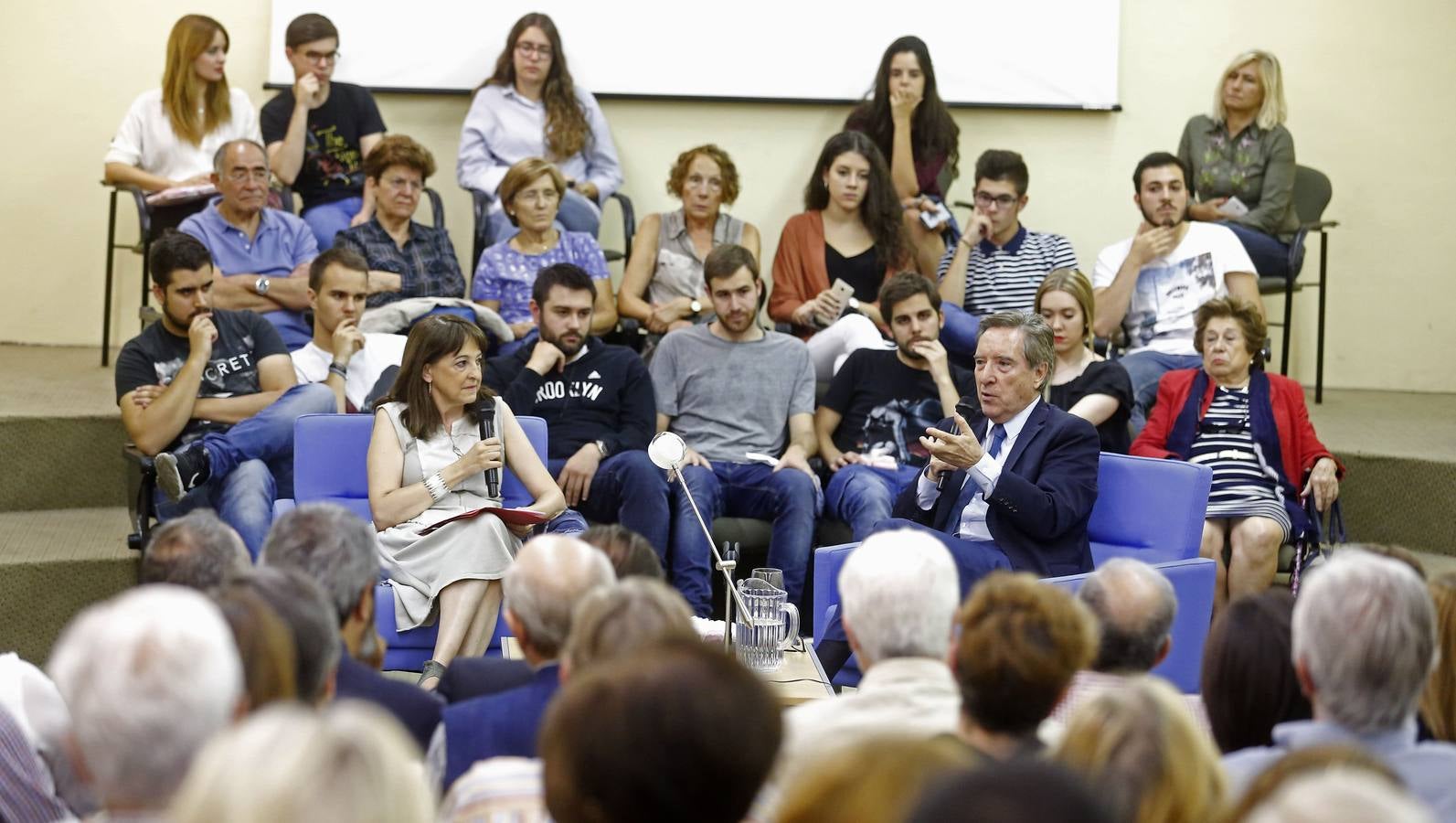 Iñaki Gabilondo inaugura el ciclo &#039;Cronistas del siglo XXI&#039; de la Fundación Miguel Delibes