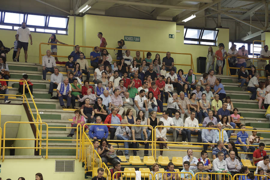 Partido entre el Perfumerías Avenida de Salamanca y el IDK Gipuzkoa de la Liga Femenina de baloncesto