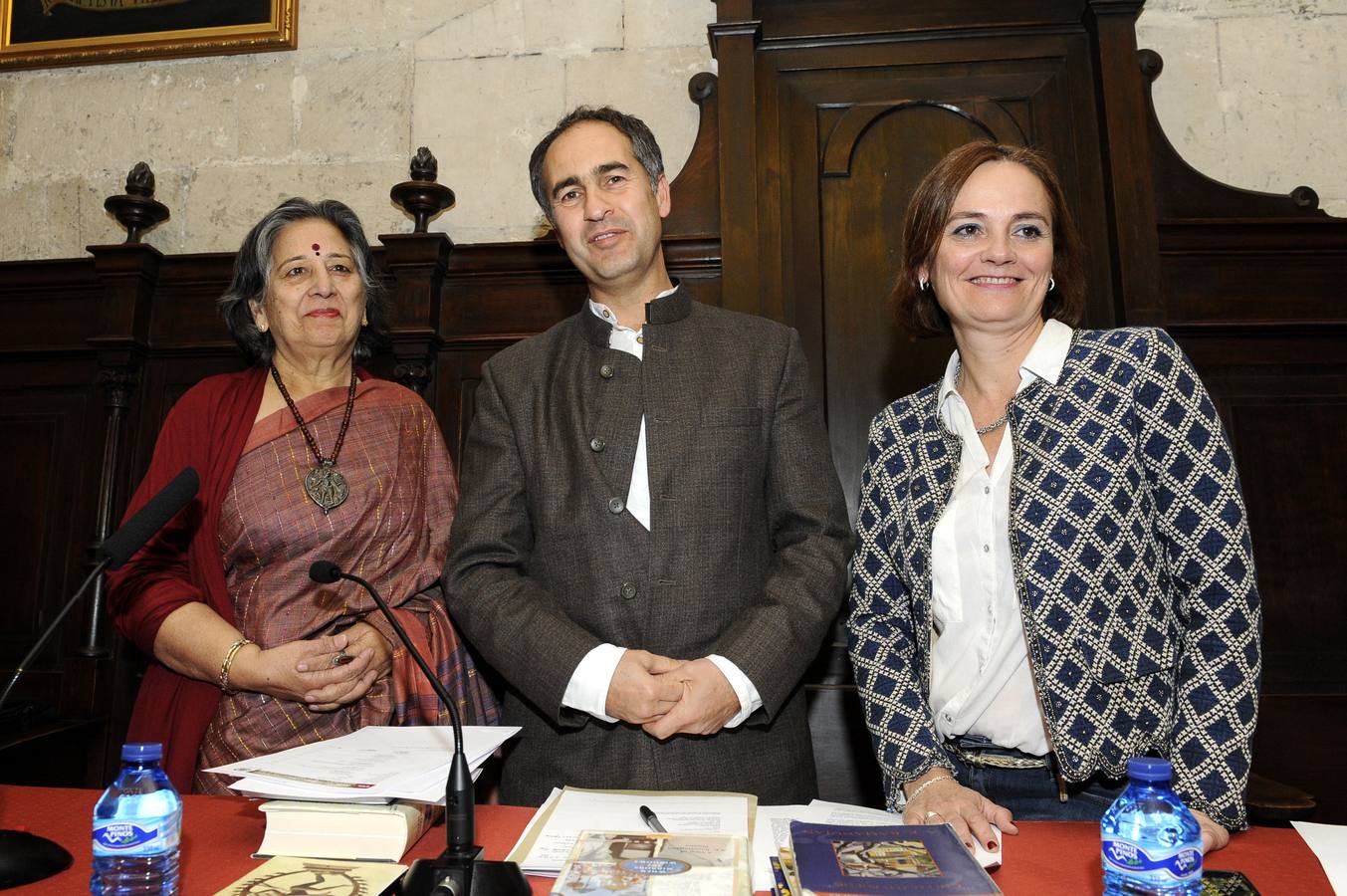 El director de la Casa de la India en el Aula de Cultura de El Norte de Castilla