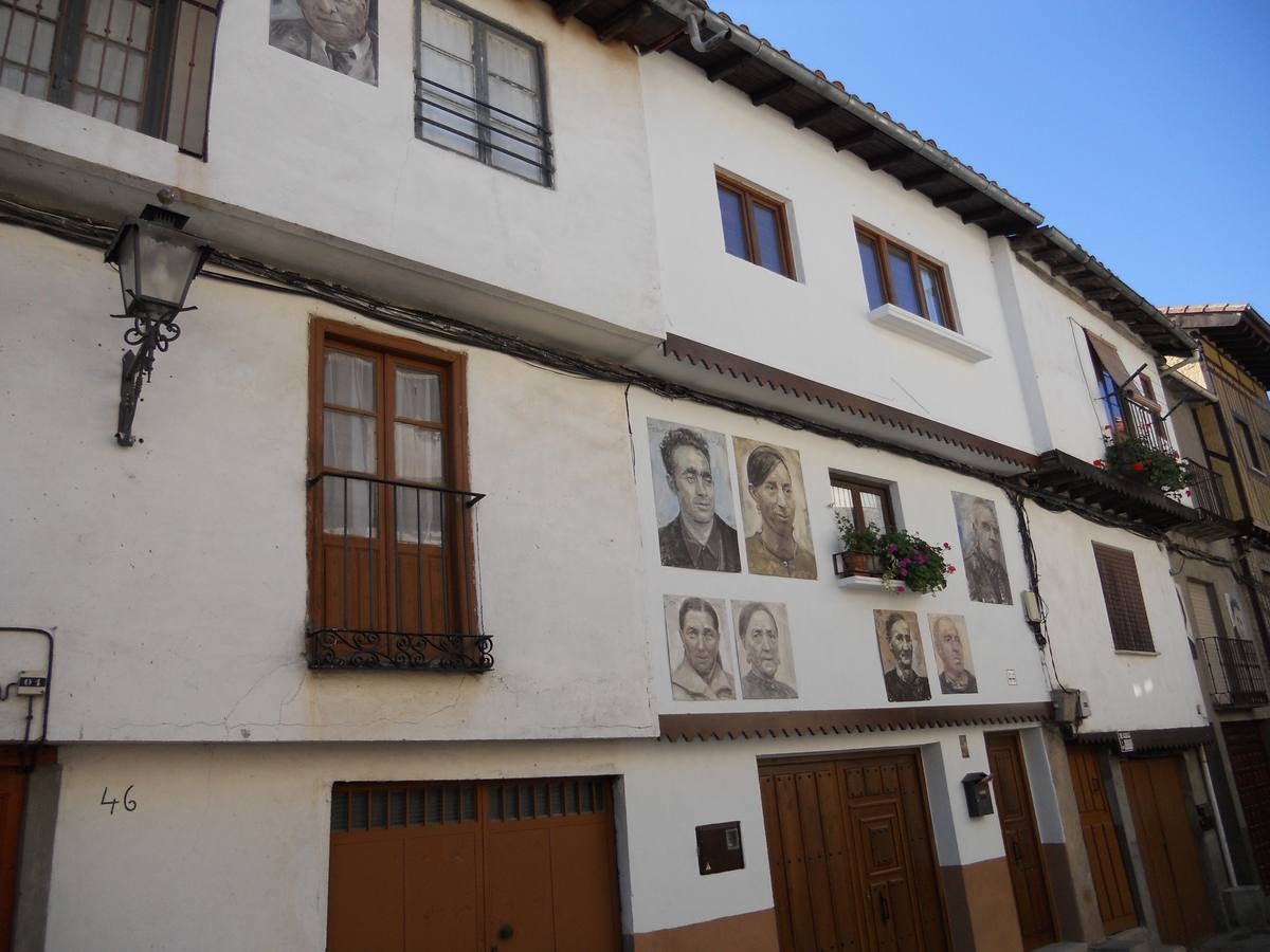 Mogarraz: el pueblo de los retratos