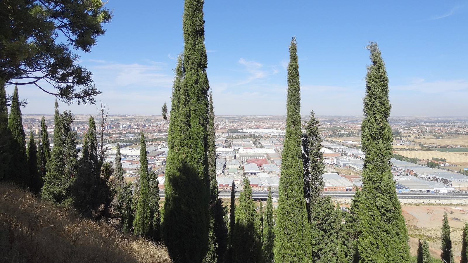 Mal estado de la carretera del cerro de San Cristóbal