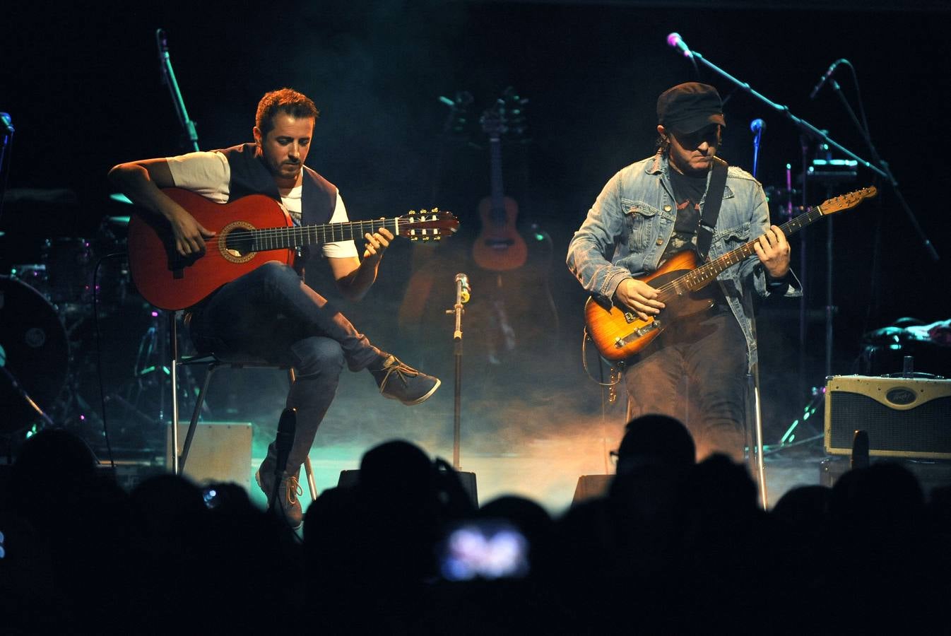 Los guitarristas Juanjo Melero y Raúl Olivar en el LAVA de Valladolid