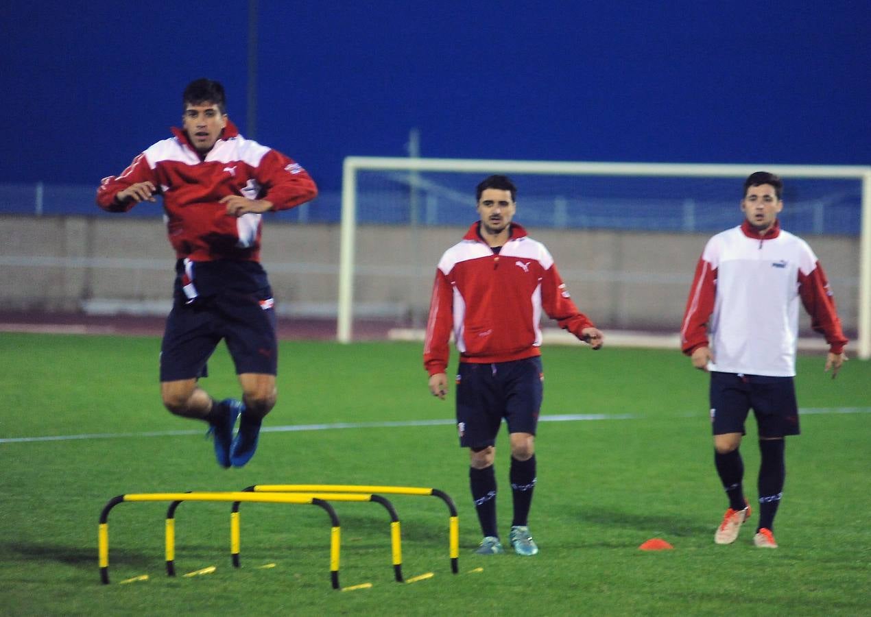 La selección de Castilla y León de fútbol entrena en Medina del Campo