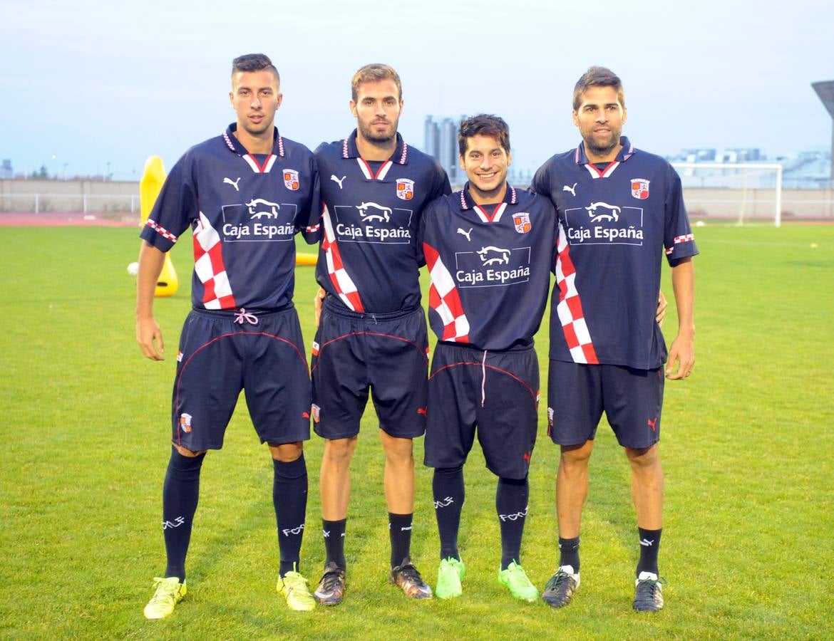 La selección de Castilla y León de fútbol entrena en Medina del Campo