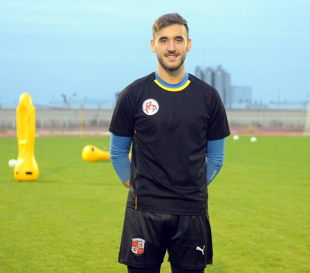 La selección de Castilla y León de fútbol entrena en Medina del Campo
