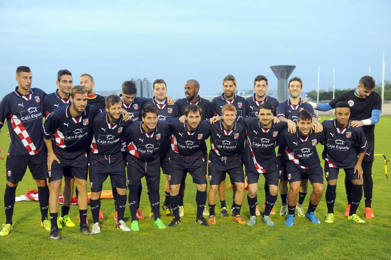 La selección de Castilla y León de fútbol entrena en Medina del Campo