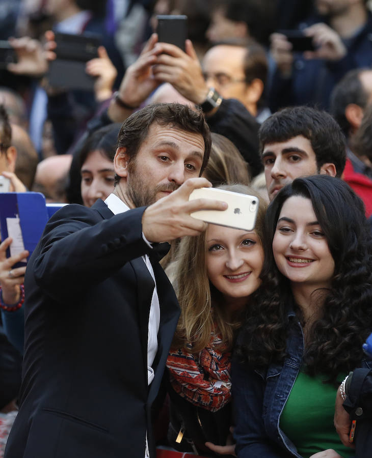 Famosos en la alfombra roja de la Seminci (Fotos 1)