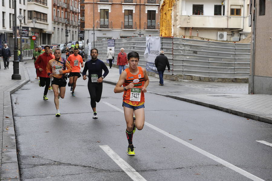 Marcha solidaria contra el cáncer en Valladolid (Fotos 1)