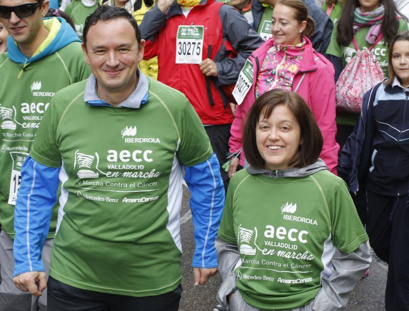 Marcha solidaria contra el cáncer en Valladolid (Fotos 16)