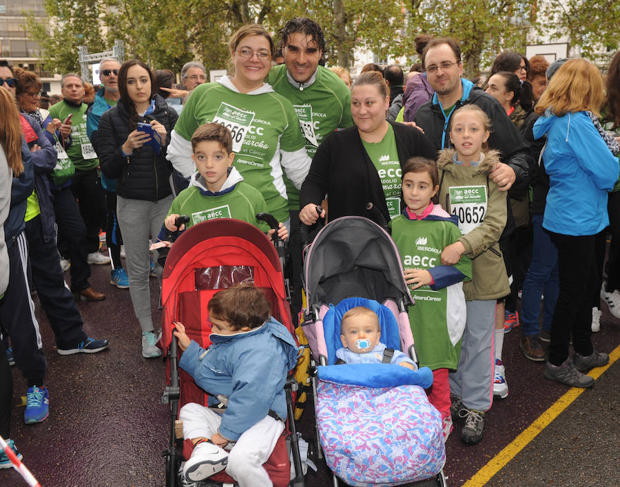 Asistentes a la Marcha Contra el Cáncer de Valladolid