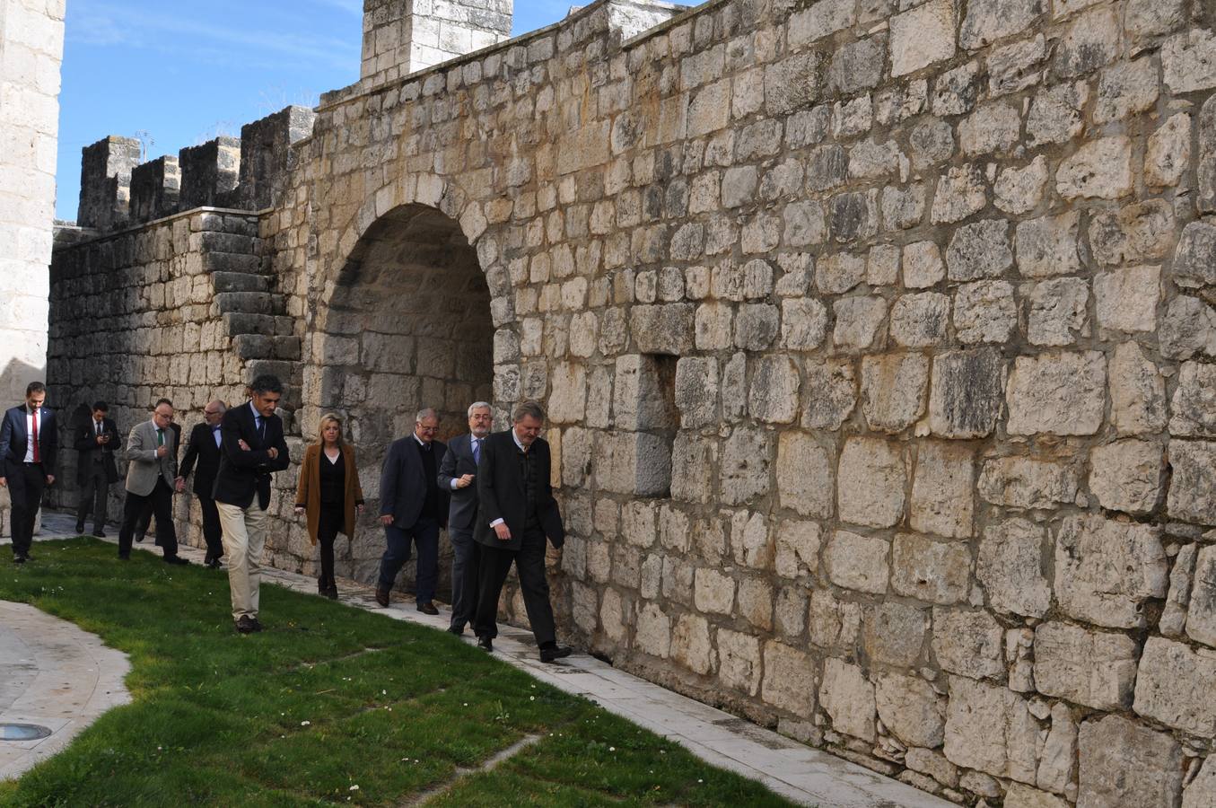 El ministro de Educación y Cultura visita el Archivo de Simancas