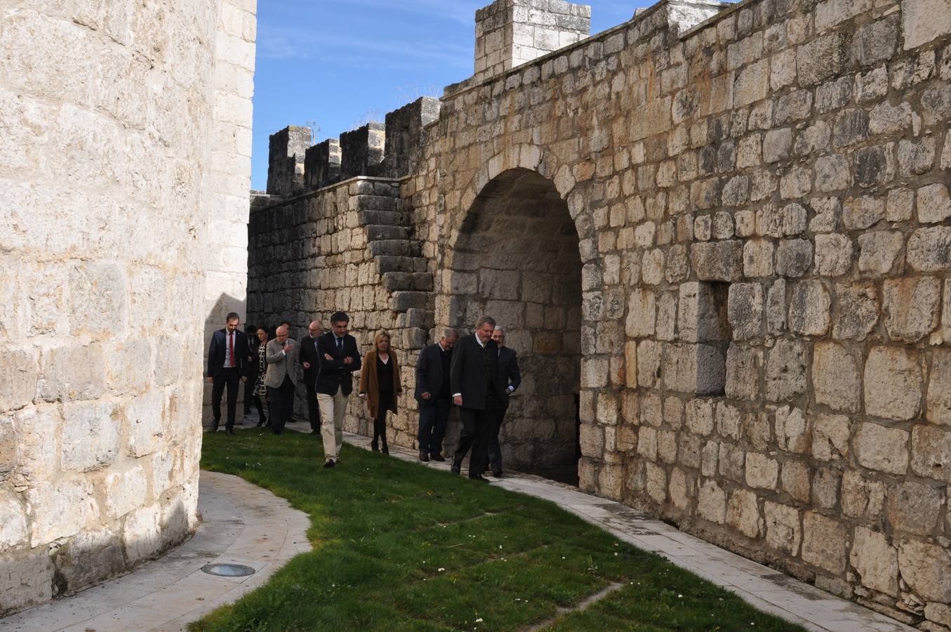 El ministro de Educación y Cultura visita el Archivo de Simancas