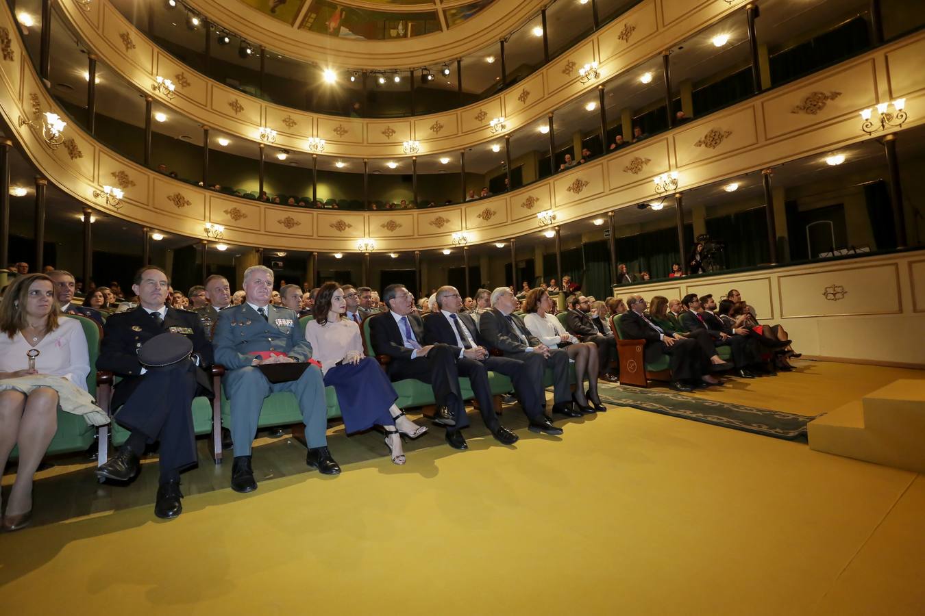 La Policía Nacional y La Guardia Civil reciben la Medalla de Oro de Salamanca