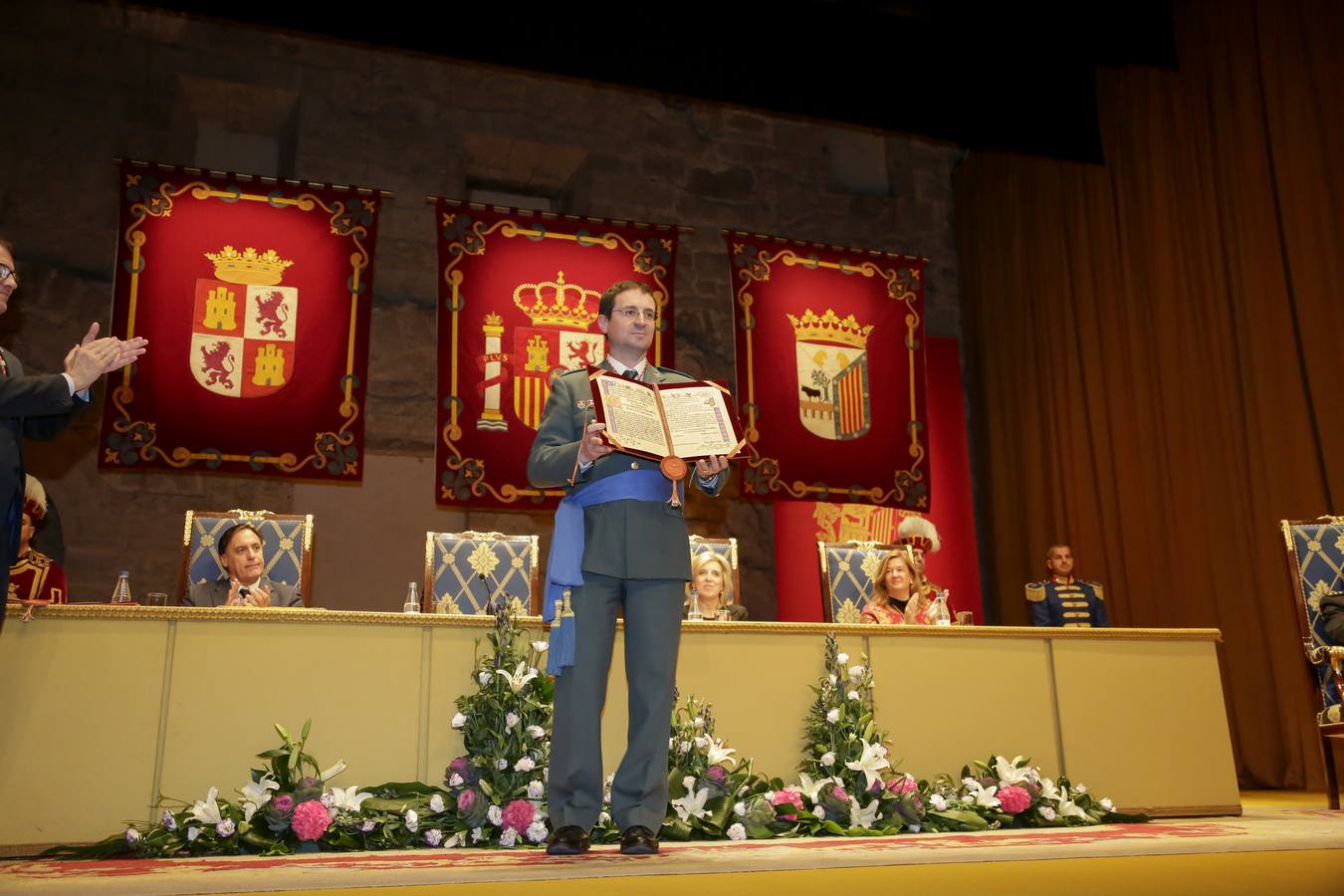 La Policía Nacional y La Guardia Civil reciben la Medalla de Oro de Salamanca