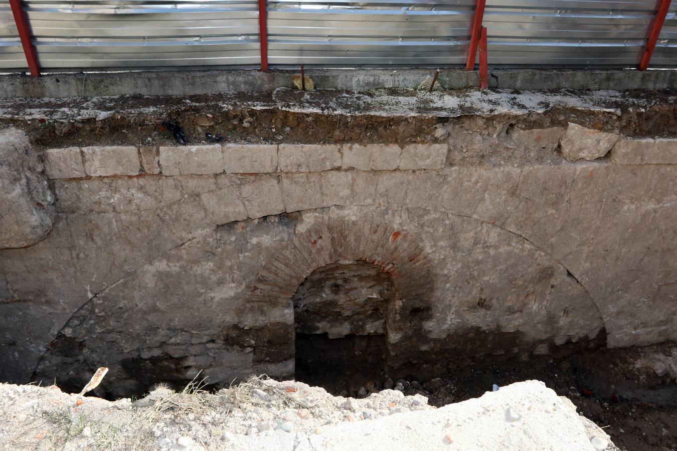 Hallados restos arqueológicos en Bajada de la Libertad