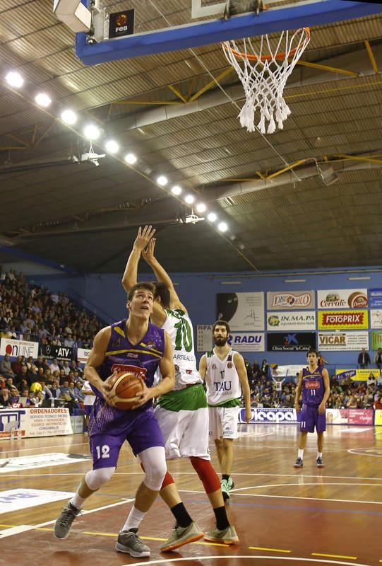Quesos Cerrato Palencia 79 - 78 TAU Castelló
