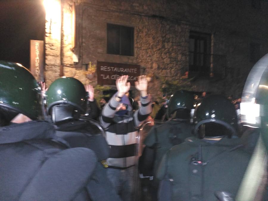 Celebración del Toro Júbilo en Medinaceli con la protesta de los antitaurinos