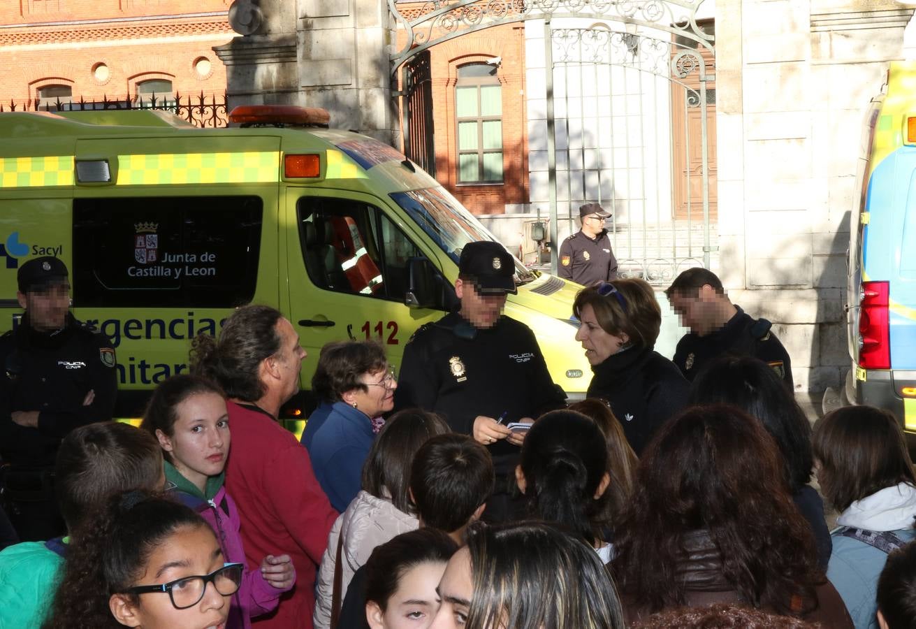 Desalojan el instituto Zorrilla de Valladolid por un gas tóxico