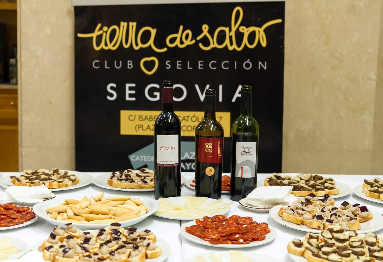 Cata del Otoño Enológico de la Fundacion Caja Rural en el Restaurante La Codorniz