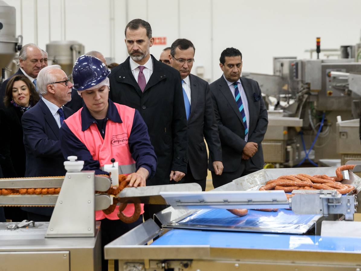 El Rey Felipe VI visita la nueva factoría de Campofrío en Burgos