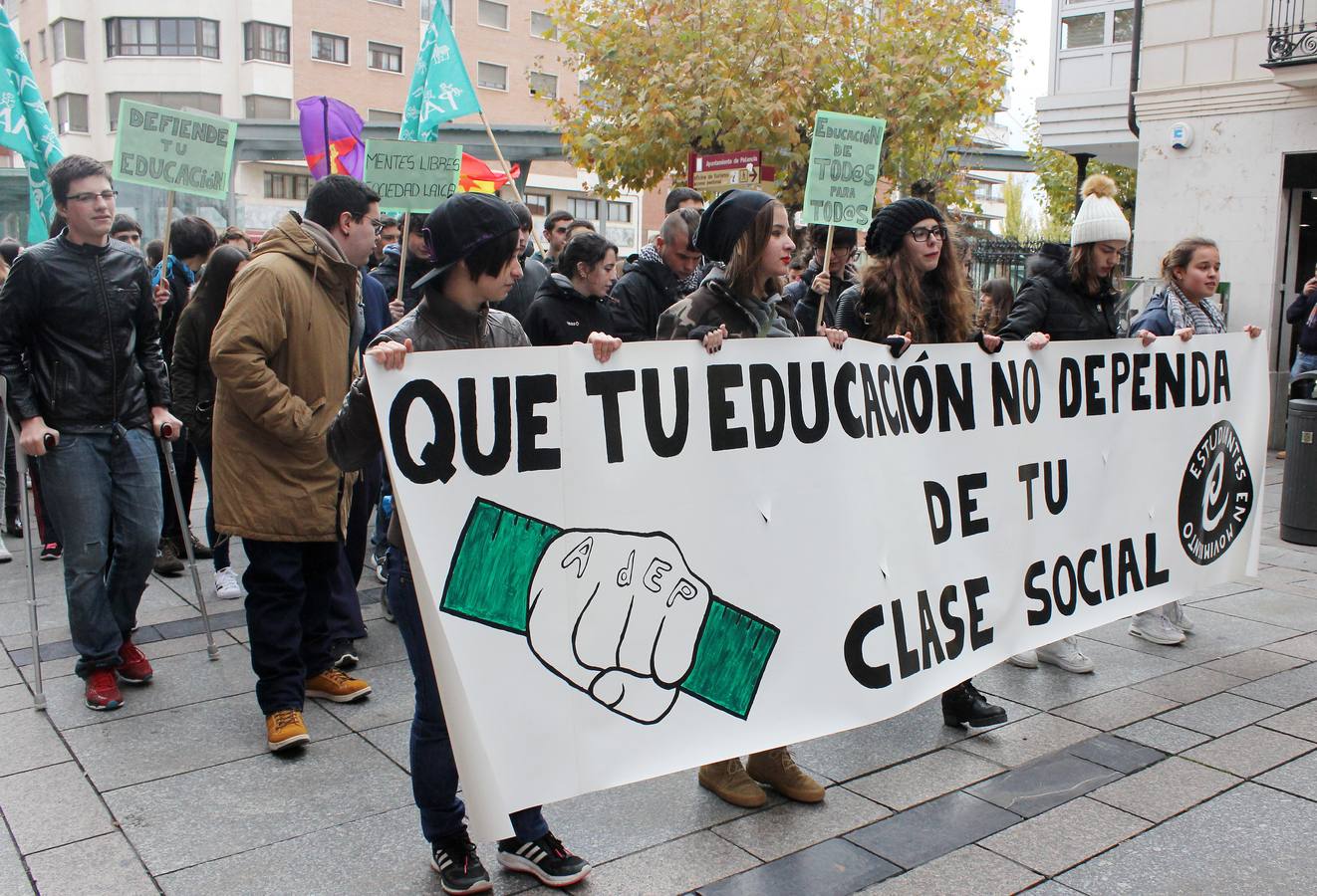 Los estudiantes palentinos se manifiestan contra la Lomce