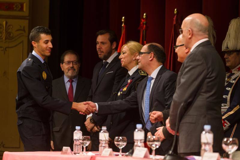 Celebración del Día de la Policía en Valladolid (1/2)