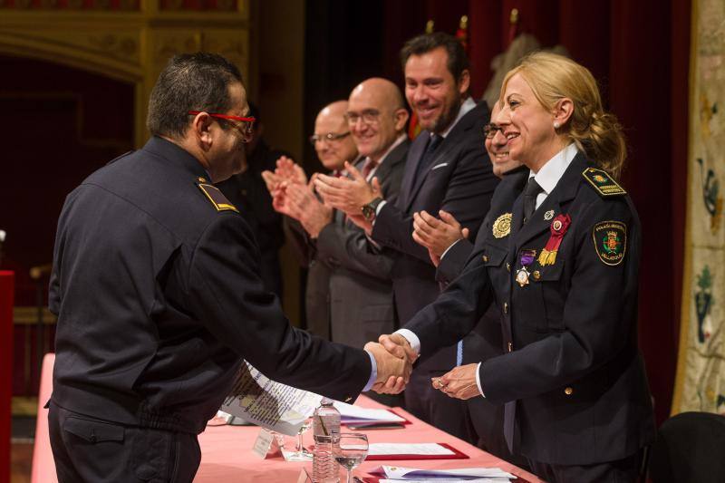 Celebración del Día de la Policía en Valladolid (1/2)