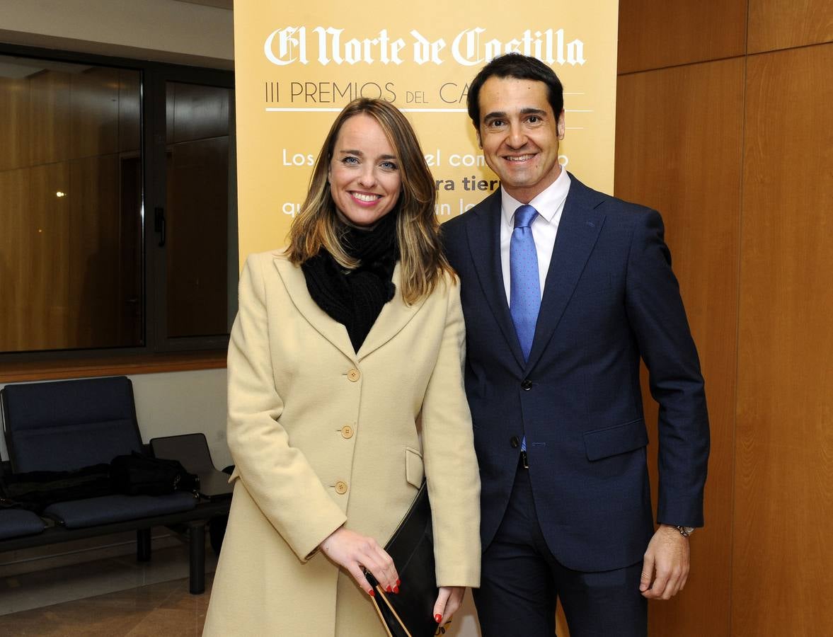 Teresa Muñoz y Roberto Sanz, de comunicación de Matarromera.