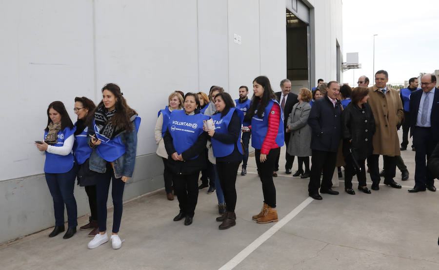 Visita de la Reina Sofía al Banco de Alimentos de Salamanca