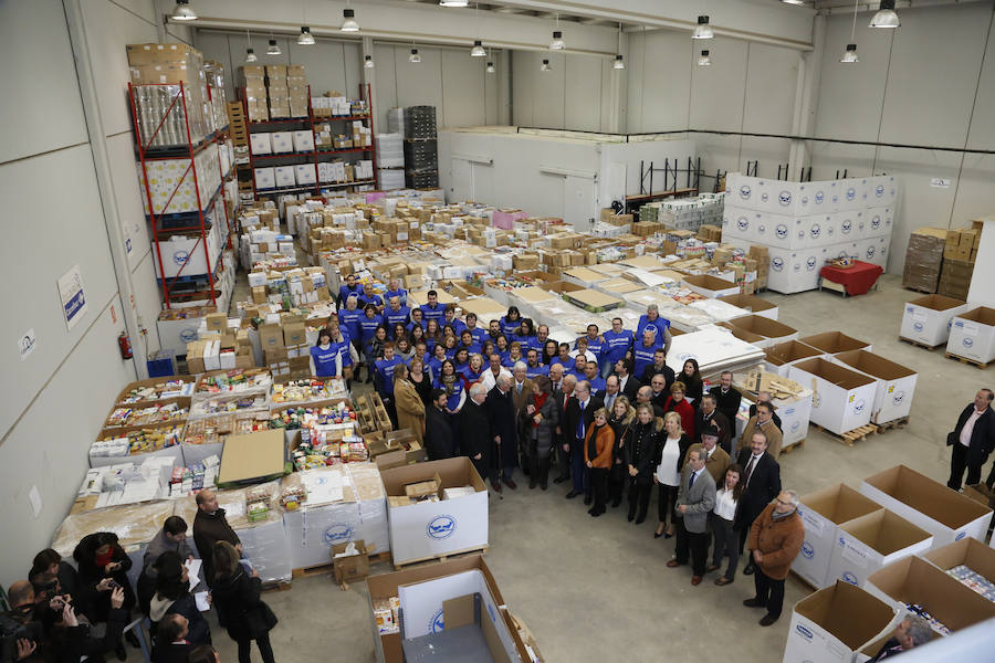 Visita de la Reina Sofía al Banco de Alimentos de Salamanca