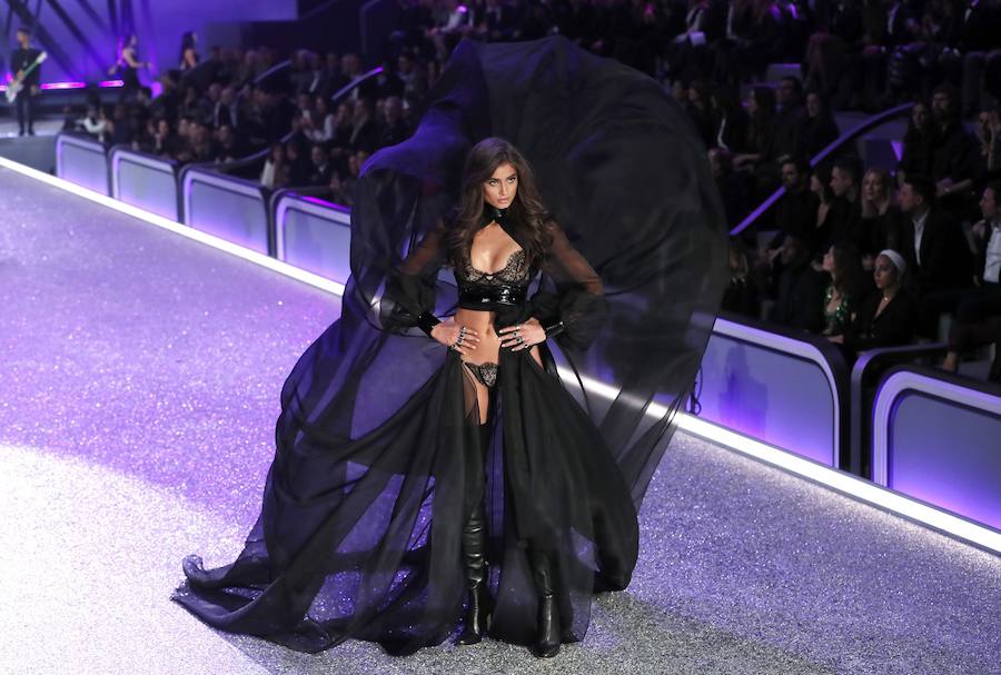 Desfile de Victoria&#039;s Secret 2016 en París (1/2)