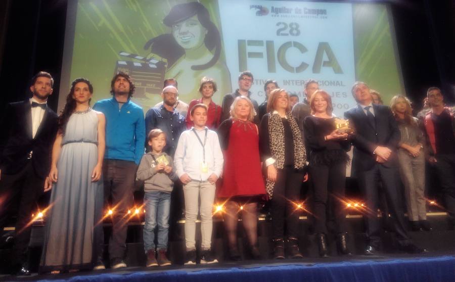 Entrega del Águila de Oro a Gracia Querejeta en el Festival de Cine de Aguilar