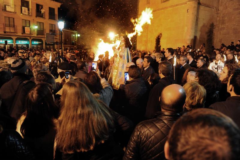 Subida a la ermita de Nuestra Señora de la Concepción de la Virgen de los Pegotes en Nava del Rey