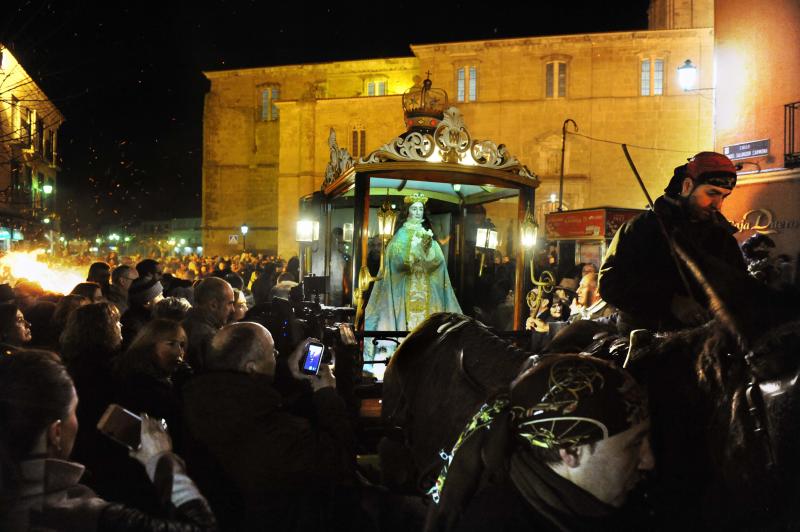 Subida a la ermita de Nuestra Señora de la Concepción de la Virgen de los Pegotes en Nava del Rey