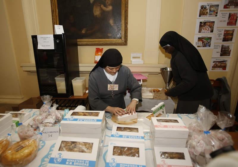 Exposición y venta de dulces de las monjas en Palencia