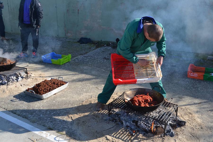 Matanza tradicional en Macotera, Salamanca
