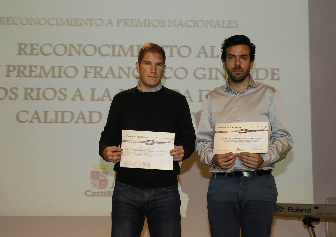 Premio Nacional Francisco Giner de los Ríos a la mejora de la calidad educativa: Julián Sanz Mamolar y Javier Ramos Sancha, del colegio San Gregorio La Compasión, de Palencia.