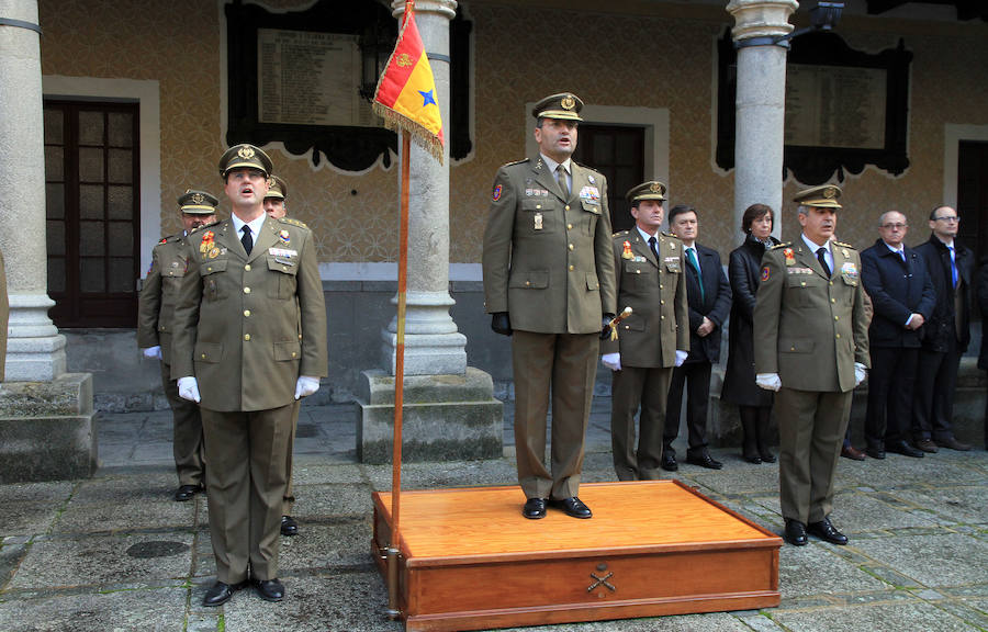 Toma de posesión del nuevo director de la Academia de Artillería, José María Martínez Ferrer