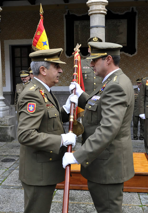 Toma de posesión del nuevo director de la Academia de Artillería, José María Martínez Ferrer